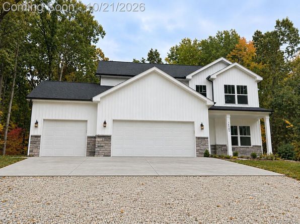 16085 Catalpa Ridge Dr