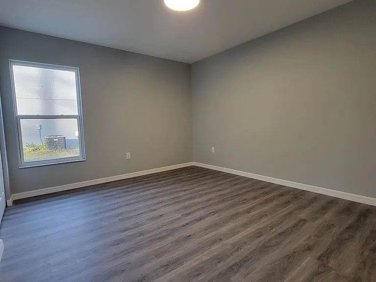 7062 N Regent Ter — Photo 8