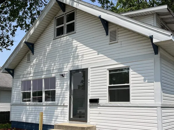 841 N Court St, Sullivan, IN 47882