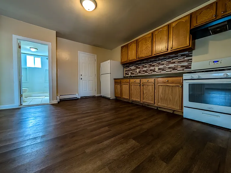 278 Sayles St #2 — Photo 15