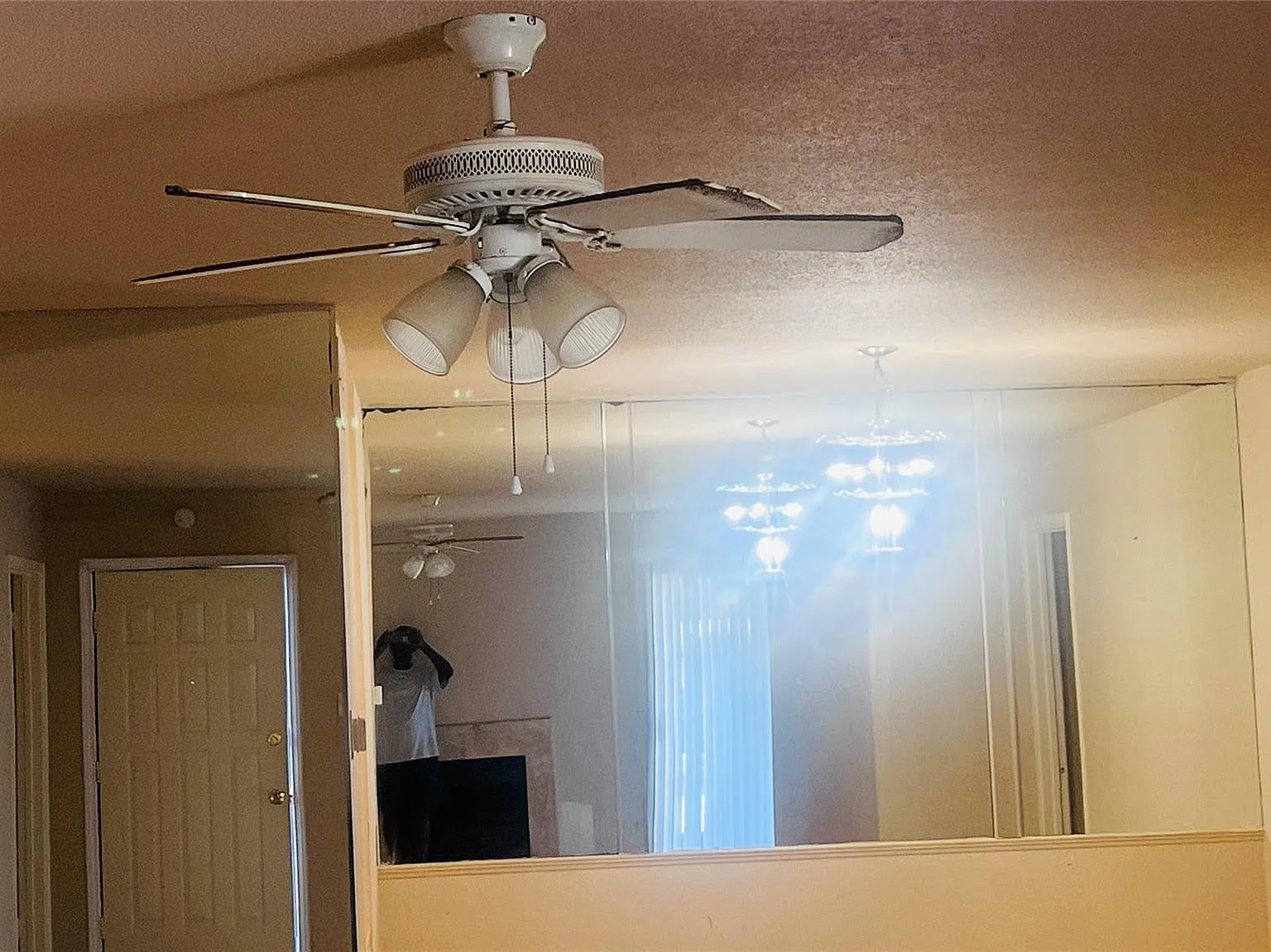 2 bed, 2.0 bath, 1068 sqft, $1,200 — Photo 4
