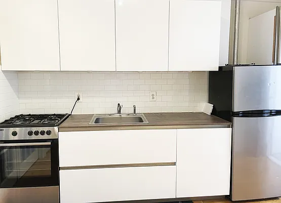 Rented by Esquire Management Corp | media 4