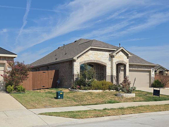 2nd image of 3955 Bellingham Ln