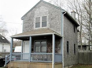 107 King Philip Ave, Bristol, RI 02809