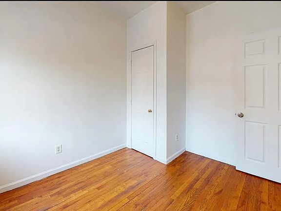 3rd image of 293 Throop Ave APT 3