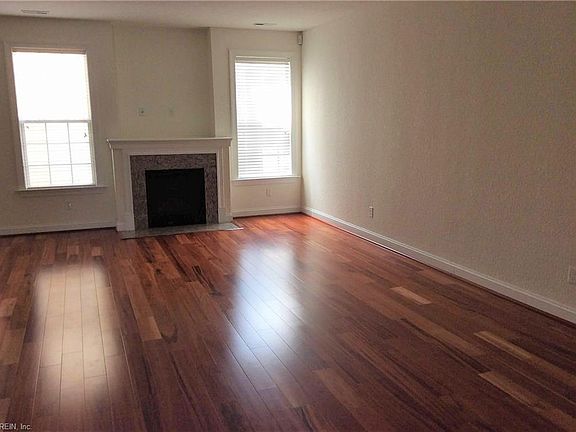 3rd image of 812 Great Marsh Ave