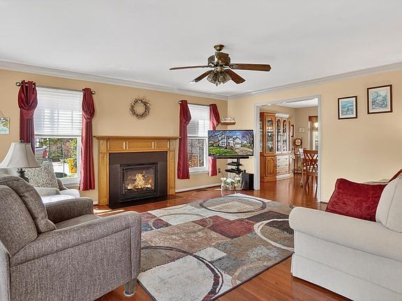 2nd image of 2710 Price Rd