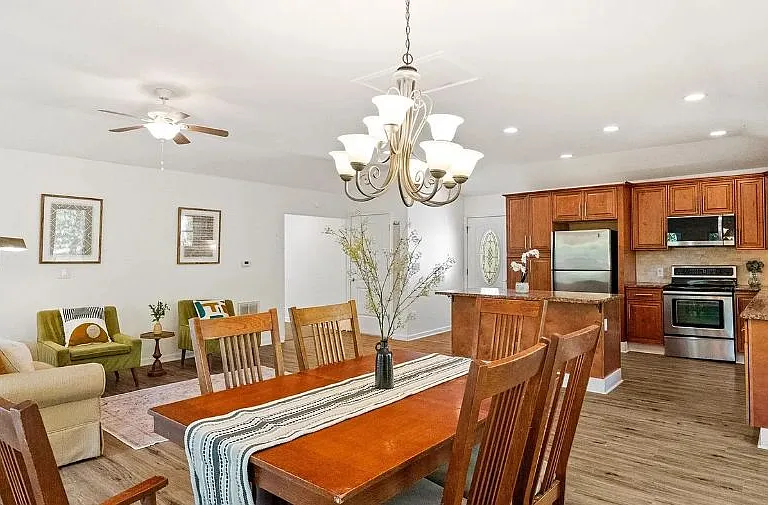 5801 Lindenwood Dr — Photo 12