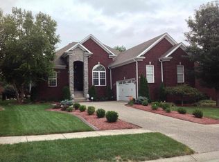 409 Gablewood Cir, Louisville, KY 40245