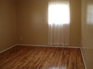 63 College Dr, Edison, NJ 08817