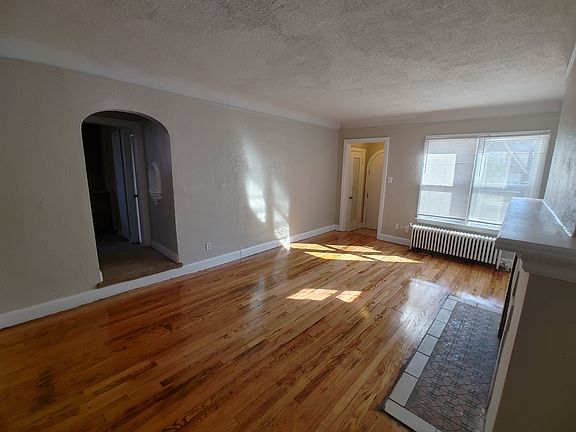 3rd image of 19215 Woodingham Dr