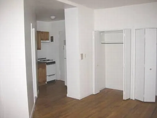 Rented by Mark David | media 13