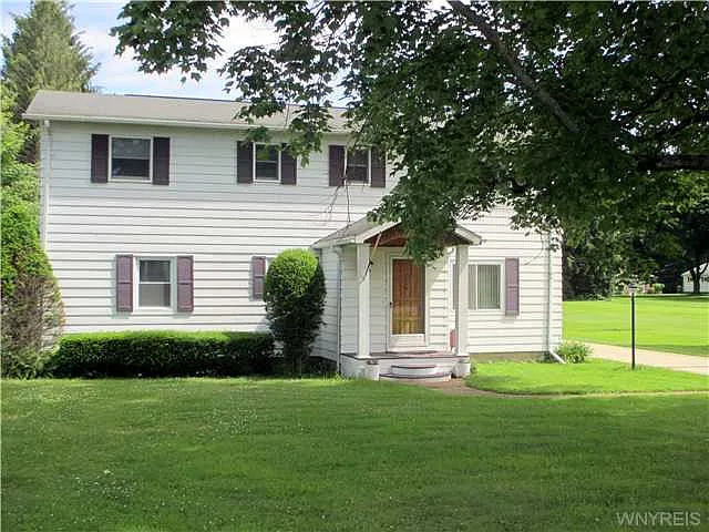 3416 Maple Ave photo 1