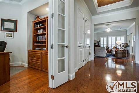 4th image of 7115 Glen Abbey Ct