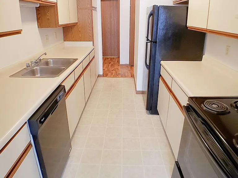 Orchard Village Apartments — Photo 140