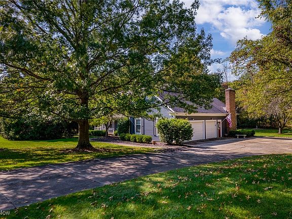2nd image of 7422 Lascala Dr