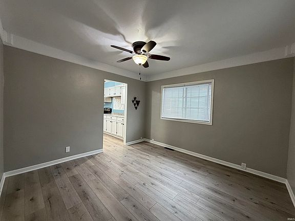 3rd image of 225 Stanley St