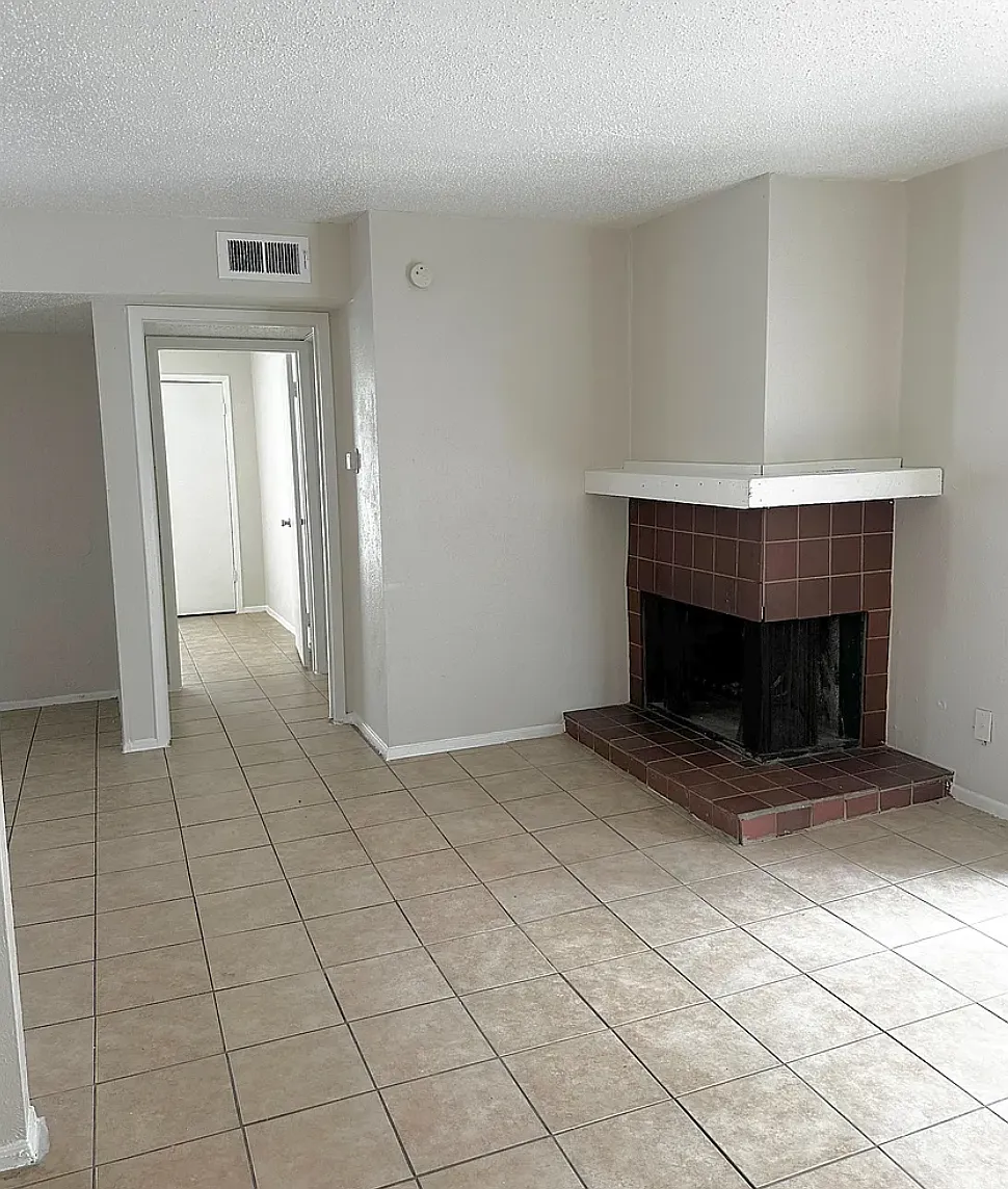 2911 Kendale Drive — Photo 4