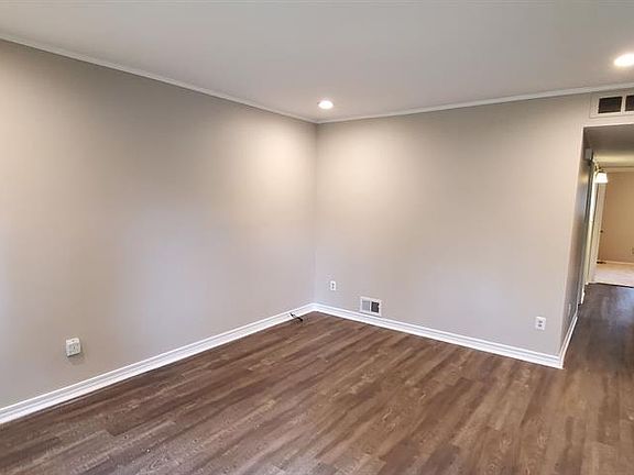 3rd image of 5397 Jackson St