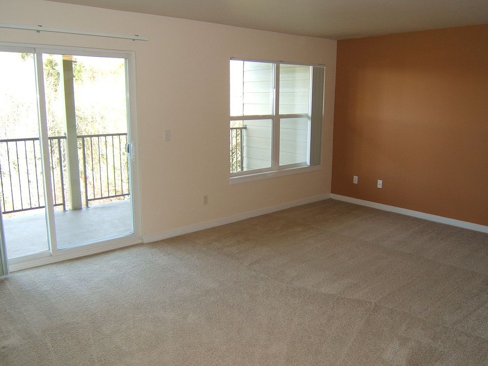 2nd image of 1335 SW 66th Ave APT 412