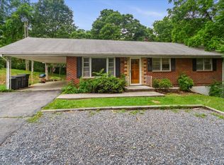 706 Auburn Ave #U, Radford, VA 24141