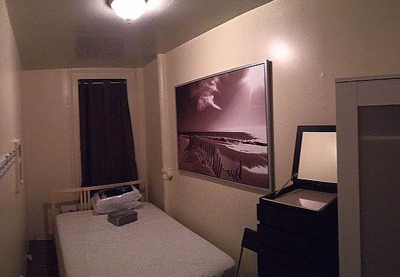 5th image of 212 E 45th St APT 2