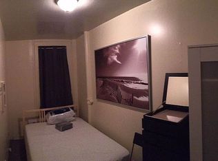 212 E 45th St #2A, New York, NY 10017