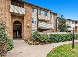 19427 Brassie Pl APT 303, Gaithersburg, MD 20886