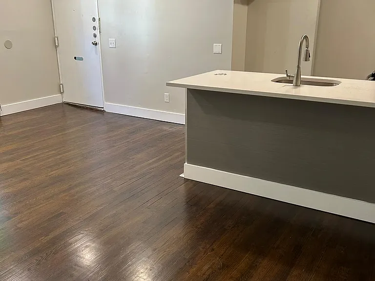 286 S Center St #5 — Photo 2