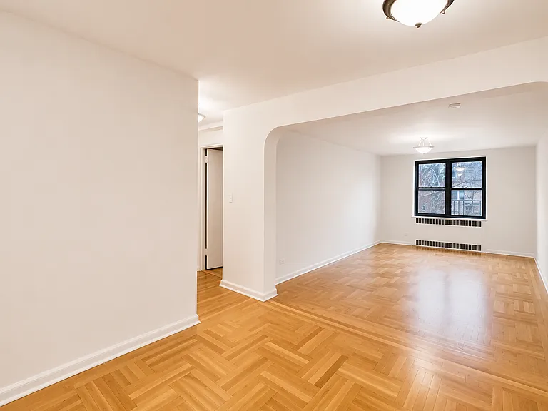 700 Fort Washington Ave #5B — Photo 2