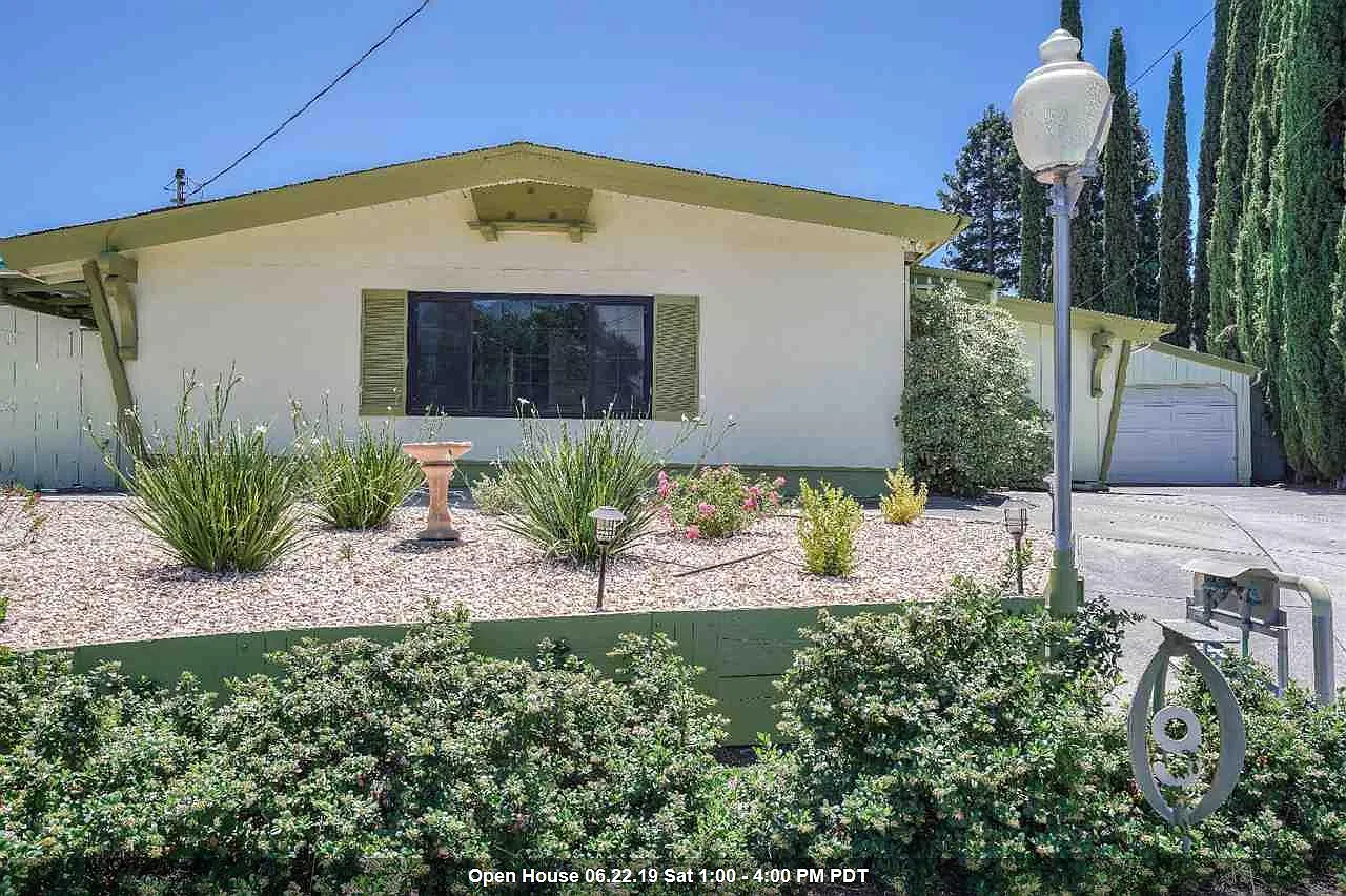9 Sheldon Ct photo 1