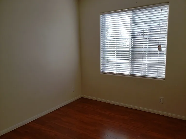 8904 Nautilus Vista Ct — Photo 17