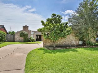 13911 Locke Ln, Houston, TX 77077