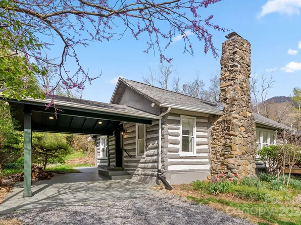 207 Hawthorne Ave, Swannanoa, NC 28778