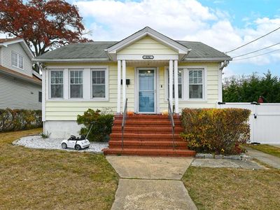 694 Wyckoff Avenue, Bellmore, NY, 11710