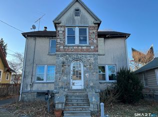 79 Evelyn St, Stratford, CT 06615