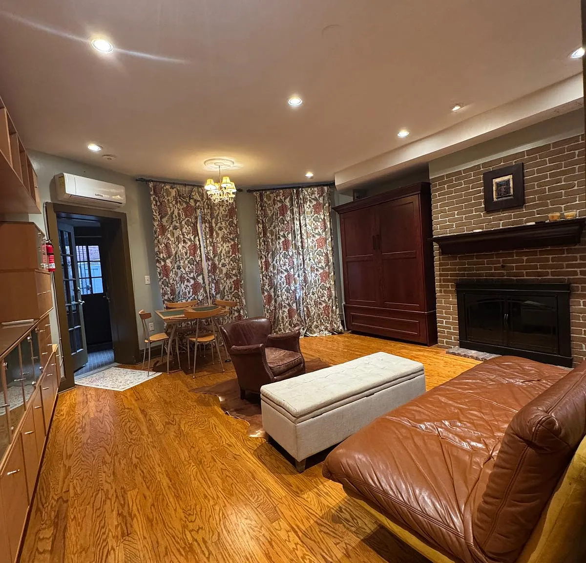 Studio, 476 sqft, $3,480 — Photo 3