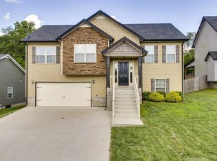 1221 Meachem Dr, Clarksville, TN 37042