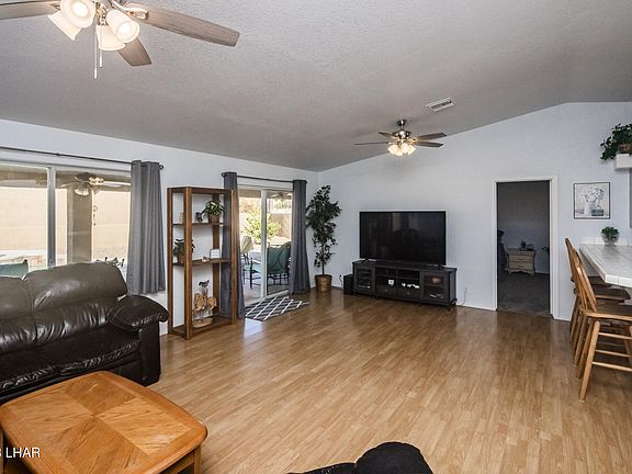 3rd image of 3217 Sheik Dr