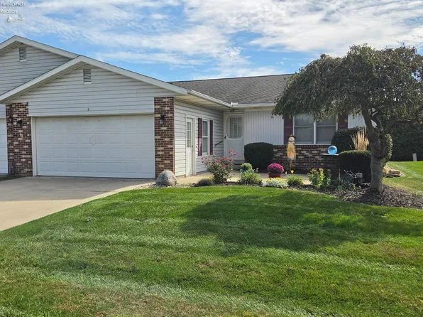 5 W Teakwood Ct, Tiffin, OH 44883