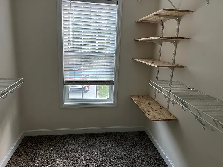 4630 Wilcox Rd — Photo 9