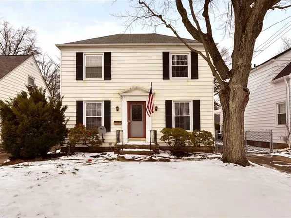 16506 Munn Rd, Cleveland, OH 44111