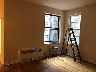 Rented by Salon Realty Corp