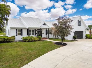 18210 Riverwind Dr, Alva, FL 33920