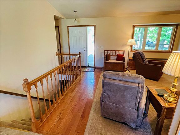 4th image of 3104 Valmont Avenue