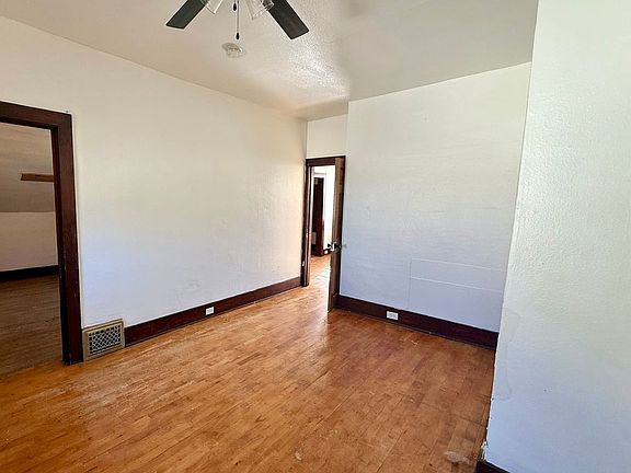 4th image of 1017 S 3rd Ave