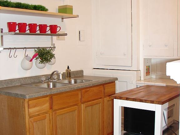 5th image of 1305 Grand Ave APT 102
