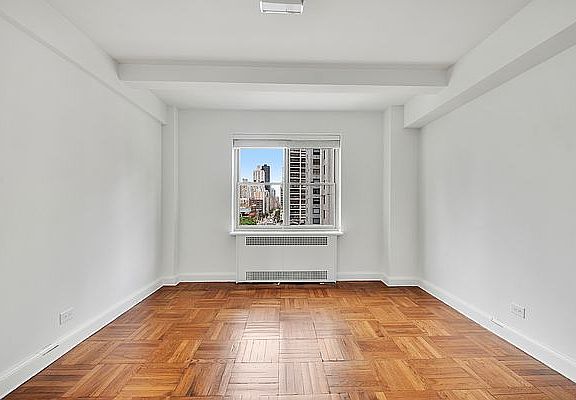 5th image of 300 E 57th St APT 13D