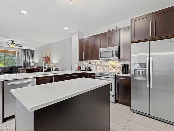 3rd image of 10029 Heather Ln #6603