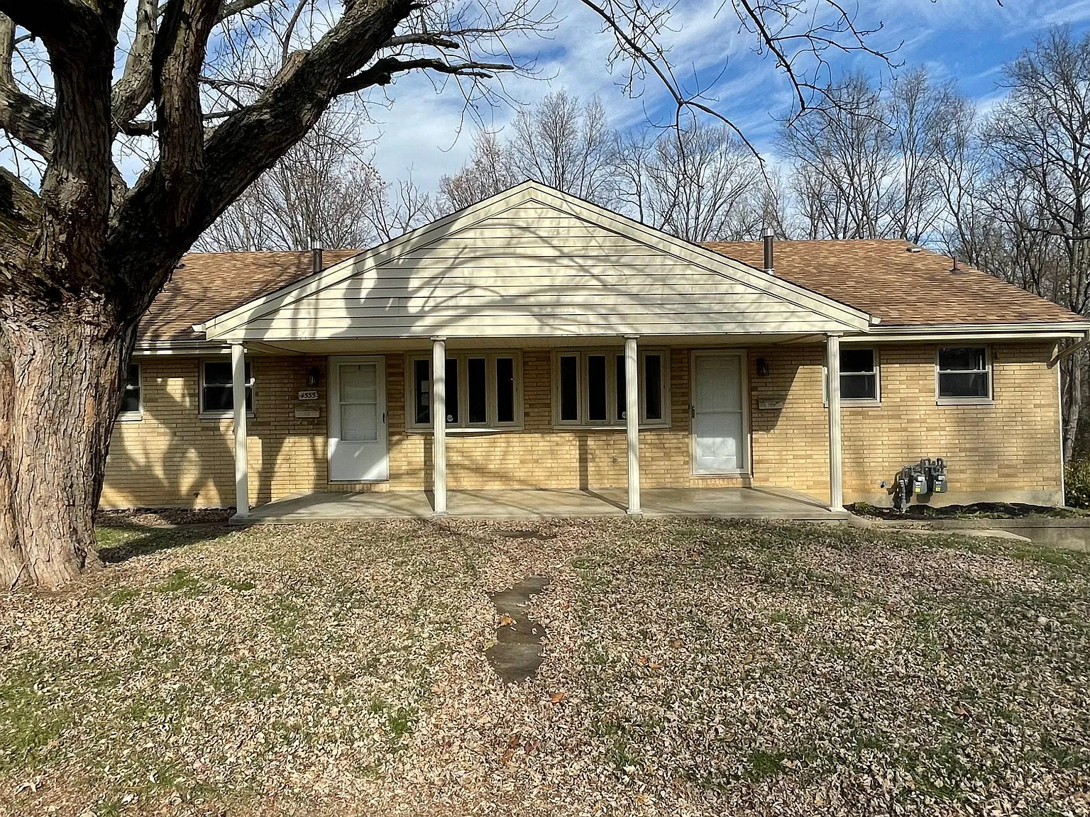 4 bed, 1.5 bath, 1500 sqft, $1,550 — Photo 1